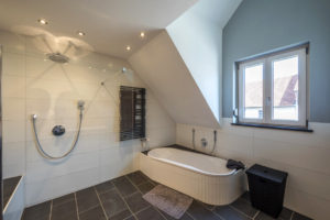 Innenausbau in Eigenregie mit Leichtbauplatten aus Blähglas Leicht gebaut: Selfmade-Zuhause mit Wohlfühlfaktor