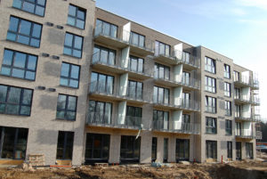 Hörgensweg, Hamburg: 2.500 Fenster mit Hanno  3E-System abgedichtet Dreißig Kilometer, dreifach dicht