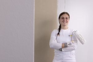 StoPrefa Prep PM 200 ist die erste isolierende Grund- und Zwischenbeschichtung für den Innenraum, die zugleich konservierungsmittelfrei ist.