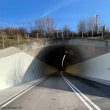 Auf Ein- und Ausfahrt des Tunnels scheint die Sonne direkt. Damit die Beschichtung in dieser Zone nicht vergilbt, ist sie zusätzlich mit der hoch UV-beständigen Versiegelung StoPur WV 60 geschützt.